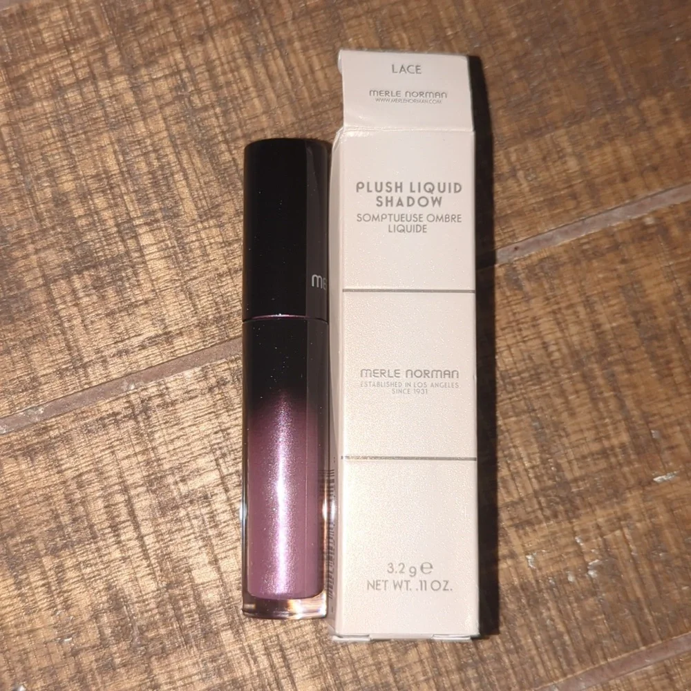 🌟NWT Merle Norman Plush Liquid Shadow Lace